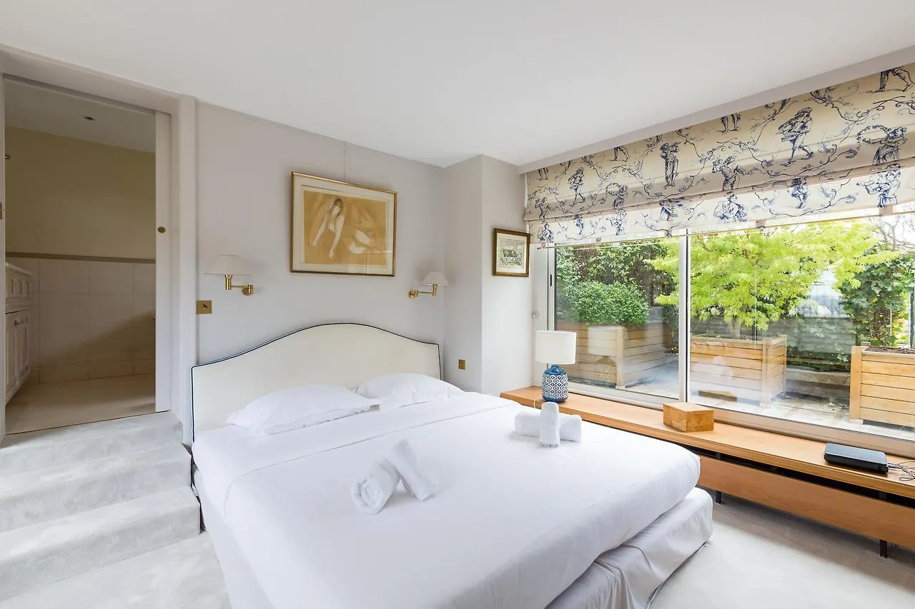Veeve - At The Doorstep Of Trocadero باريس